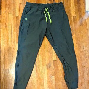 Under Armour Women's Joggers Olive Green Size L